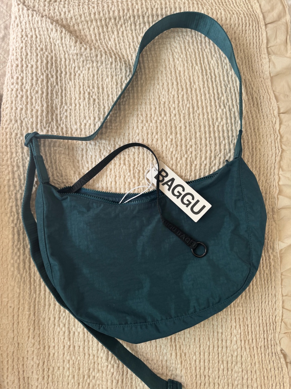 NWT BAGGU Deep Sea Crescent Crossbody